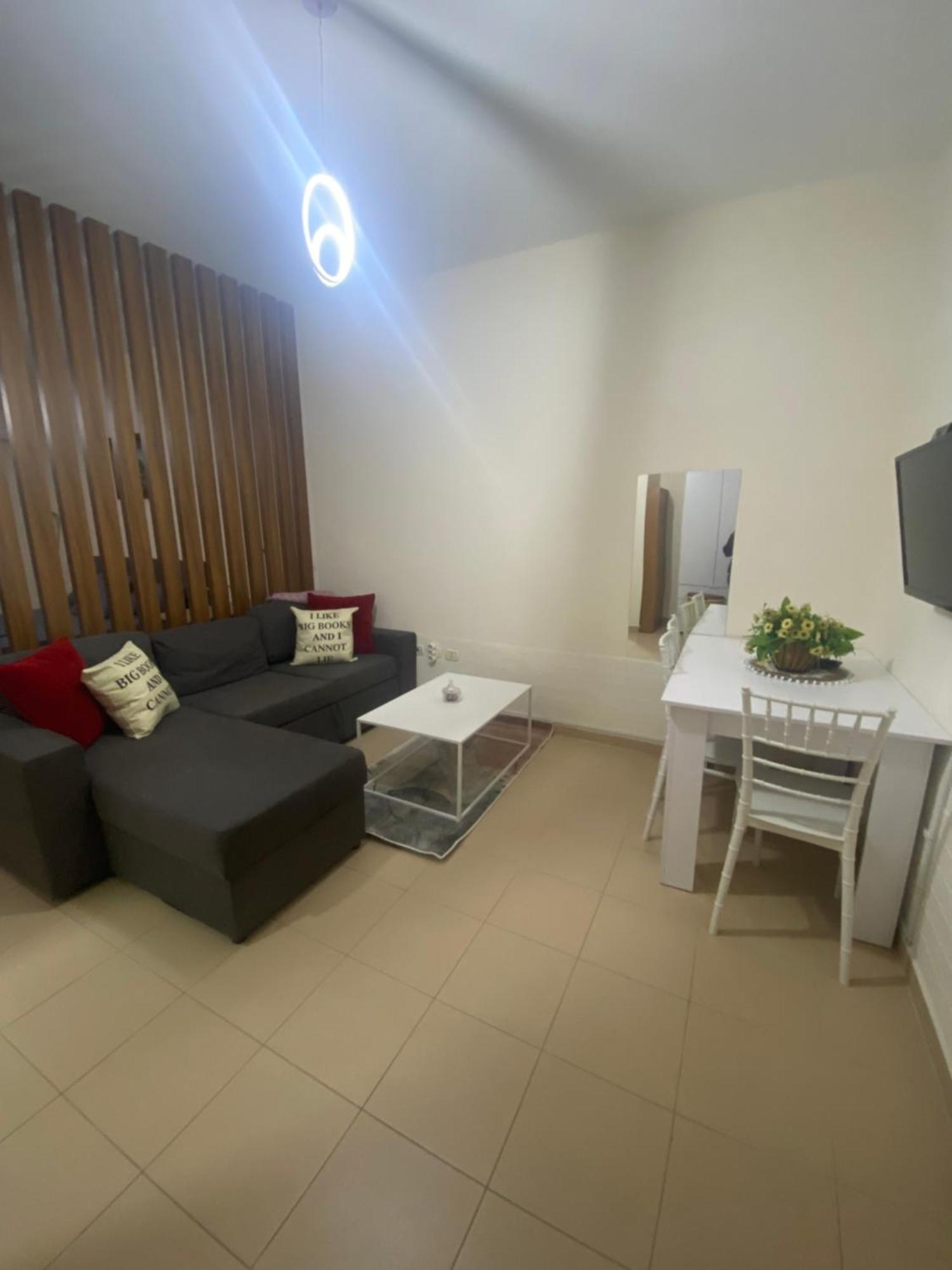 Chlo Apartment 4 Tirane Εξωτερικό φωτογραφία